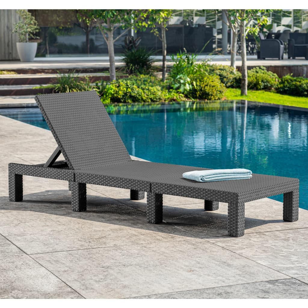 Keter Sunlounger With Cushion Daytona