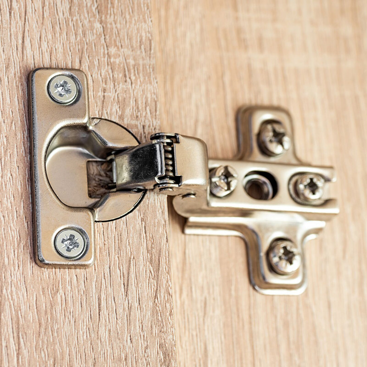 5-Piece Tv Cabinet Set In Engineered Wood