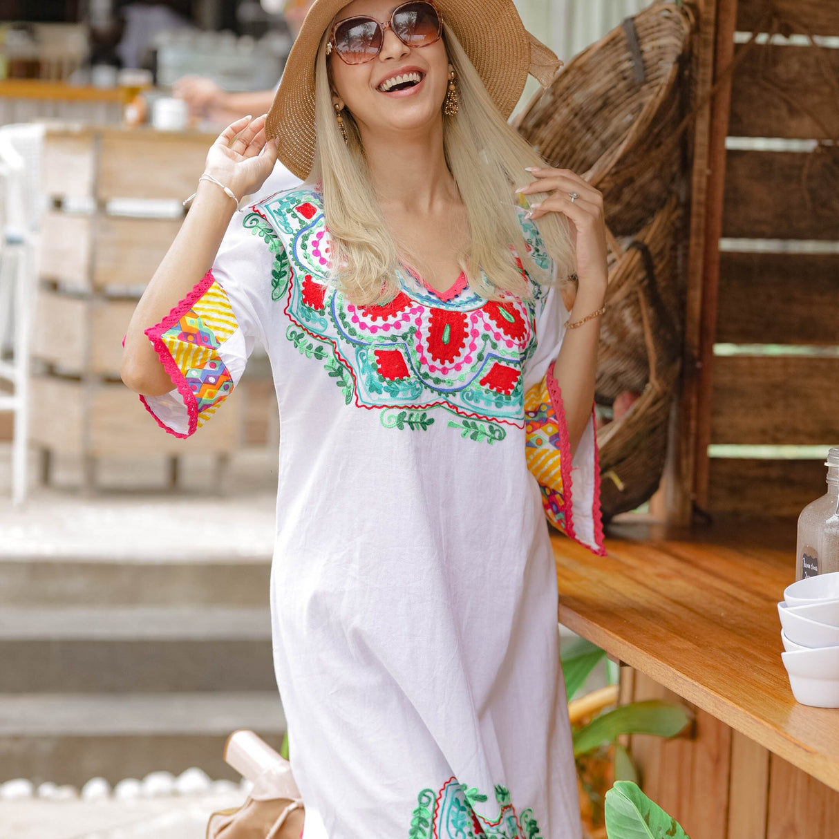 Serenity Seeker White Floral Kaftan: Embrace Tranquility in Effortless Style - Breathing Soul