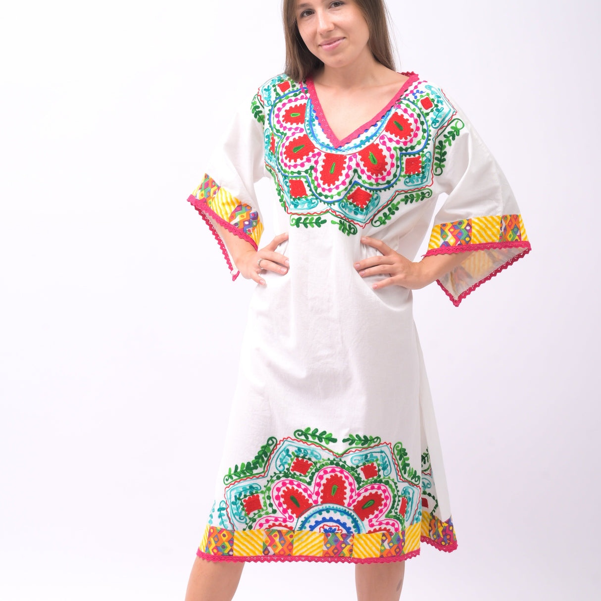Serenity Seeker White Floral Kaftan: Embrace Tranquility in Effortless Style - Breathing Soul