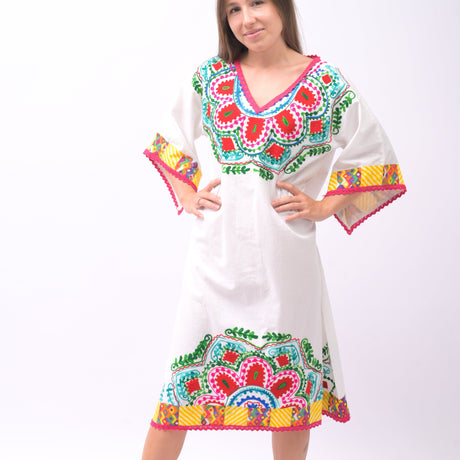 Serenity Seeker White Floral Kaftan: Embrace Tranquility in Effortless Style - Breathing Soul